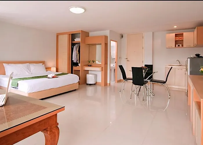 Suwannin Aparthotel
